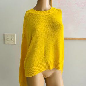 Banana Republic NWT Yellow knit sweater
